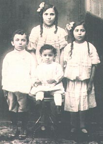 4-kids-fine-13k.jpg (12839 bytes)