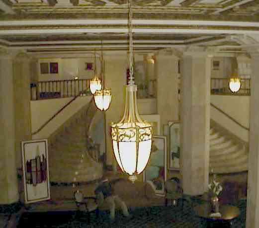 2stairs17.jpg (18299 bytes)