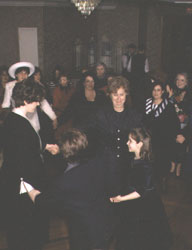 hh-dance-8k.jpg (8214 bytes)