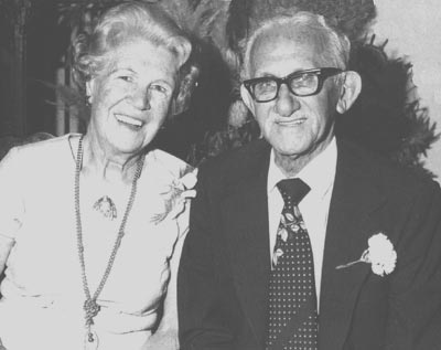 Harry-Winnie-1976-18k.jpg (17962 bytes)