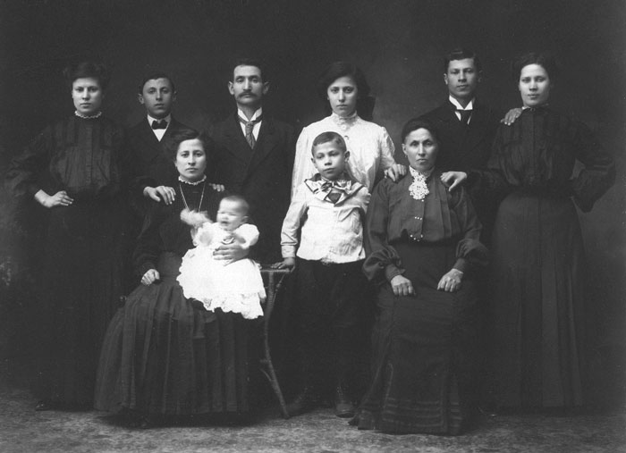 1907-to-print-46k.jpg (47087 bytes)