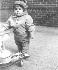 tricycle-10k.jpg (9719 bytes)