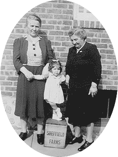 2-grandmas-20k.gif (19788 bytes)