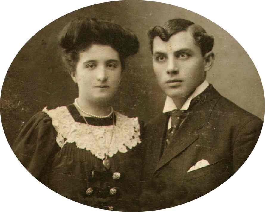 Morris and Esther in 1906